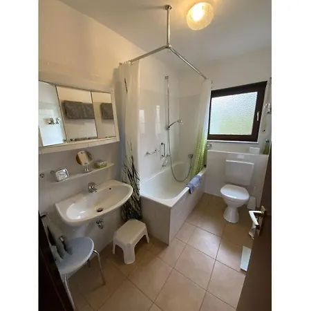 Yvonne Modern Retreat