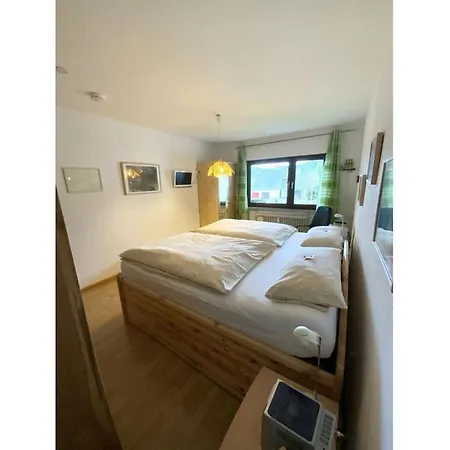 Yvonne Modern Retreat